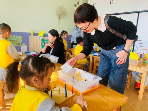 天門市骨干園長國培計劃園長返崗實踐專家開展入園診斷指導